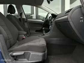 Volkswagen Golf (2015) thumbnail 12