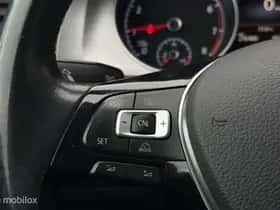 Volkswagen Golf (2015) thumbnail 26