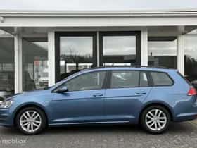 Volkswagen Golf (2015) thumbnail 4
