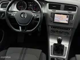 Volkswagen Golf (2015) thumbnail 37