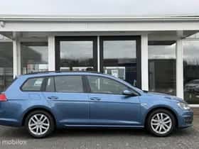 Volkswagen Golf (2015) thumbnail 5