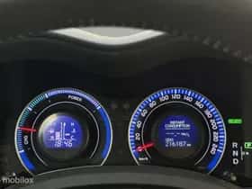 Toyota Auris (2010) thumbnail 13