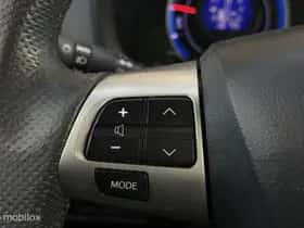 Toyota Auris (2010) thumbnail 15