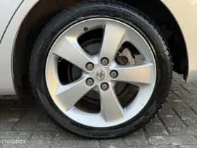 Toyota Auris (2010) thumbnail 26