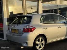 Toyota Auris (2010) thumbnail 33