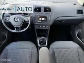 Volkswagen Polo (2016) thumbnail 2
