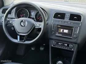 Volkswagen Polo (2016) thumbnail 22
