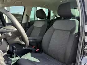Volkswagen Polo (2016) thumbnail 30
