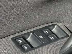 Volkswagen Polo (2016) thumbnail 32