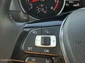 Volkswagen Polo (2016) thumbnail 37