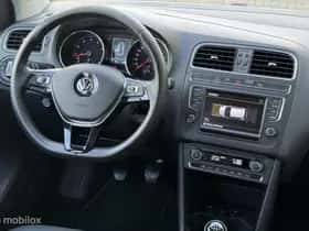 Volkswagen Polo (2016) thumbnail 44