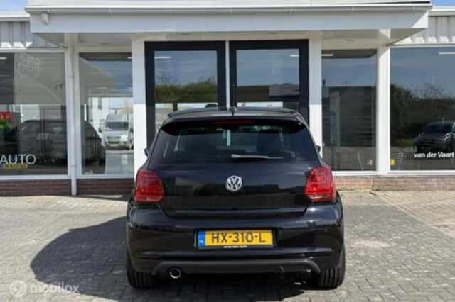 Volkswagen Polo (2016) thumbnail 6