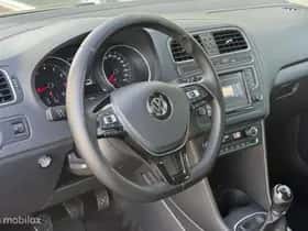 Volkswagen Polo (2016) thumbnail 7