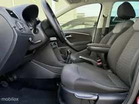 Volkswagen Polo (2016) thumbnail 8