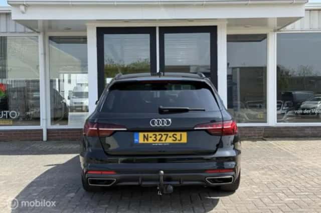 Audi A4 (2022) thumbnail 6