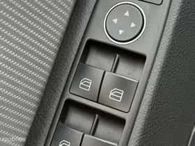 Mercedes-Benz GLK-Klasse (2013) thumbnail 26