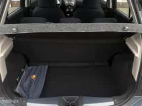 Nissan Micra (2011) thumbnail 31