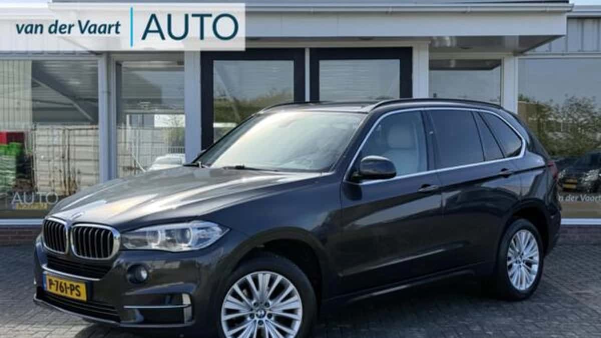 BMW X5 (2022) — foto 1