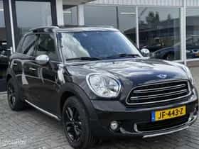 MINI Countryman (2016) thumbnail 14