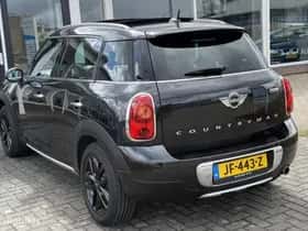 MINI Countryman (2016) thumbnail 15