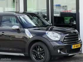 MINI Countryman (2016) thumbnail 25