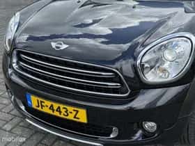 MINI Countryman (2016) thumbnail 31