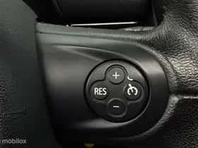 MINI Countryman (2016) thumbnail 38