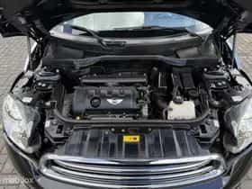 MINI Countryman (2016) thumbnail 42