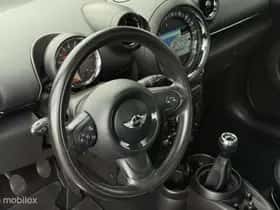 MINI Countryman (2016) thumbnail 7