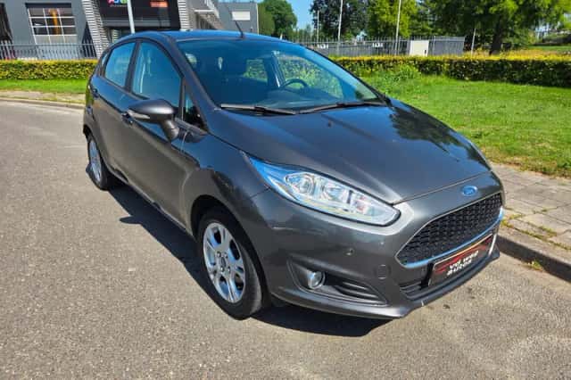 Ford Fiesta (2016) thumbnail 1
