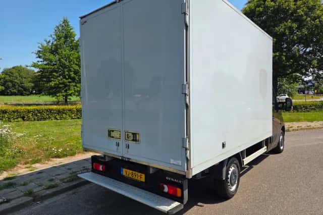 Renault Master (2014) thumbnail 4