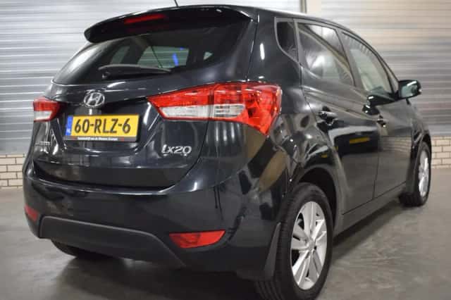 Hyundai ix20 (2011) thumbnail 5
