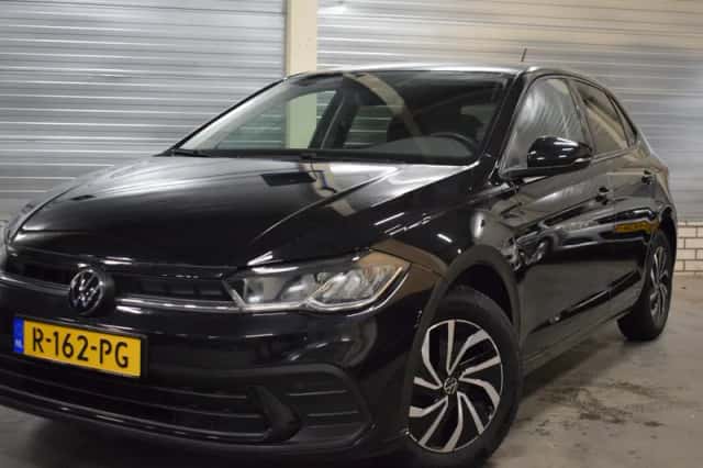 Volkswagen Polo (2022) thumbnail 2