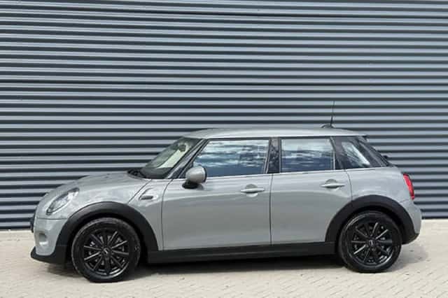 MINI One (2019) thumbnail 5