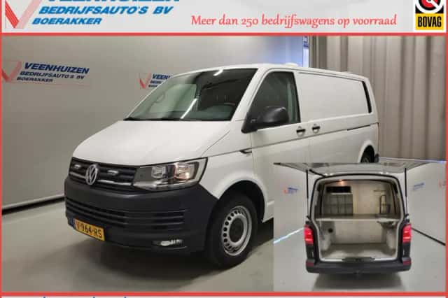 Volkswagen Transporter (2018) thumbnail 1