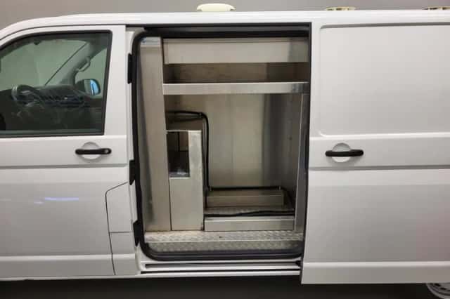 Volkswagen Transporter (2018) thumbnail 5
