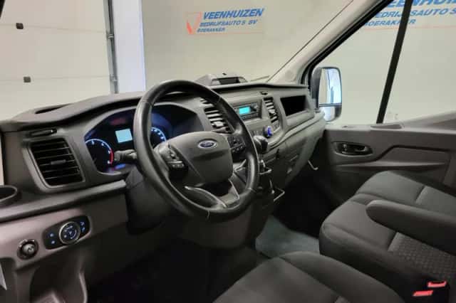 Ford Transit (2022) thumbnail 4