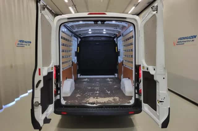 Ford Transit (2022) thumbnail 6