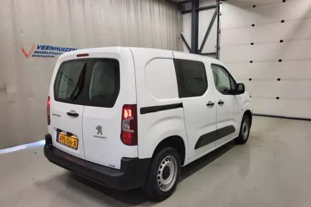 Peugeot Partner (2022) thumbnail 3