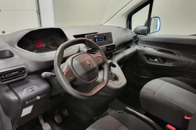Peugeot Partner (2022) thumbnail 4