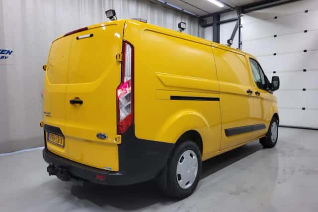 Ford Transit Custom (2022) thumbnail 3