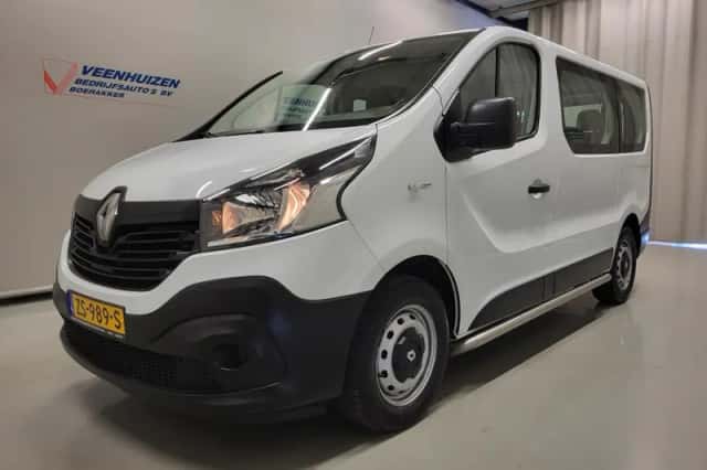 Renault Trafic (2019) thumbnail 2