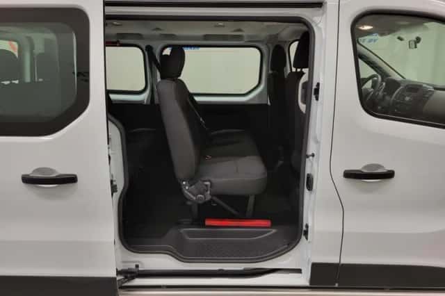 Renault Trafic (2019) thumbnail 6