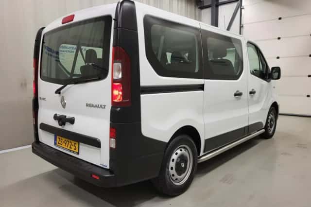 Renault Trafic (2019) thumbnail 3