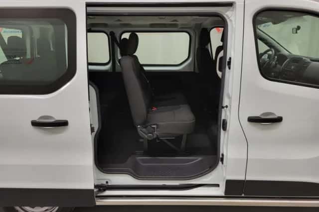 Renault Trafic (2019) thumbnail 6