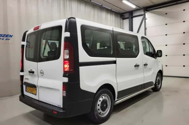 Opel Vivaro (2019) thumbnail 3