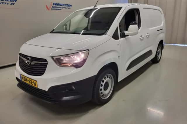 Opel Combo (2020) thumbnail 2