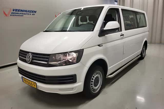 Volkswagen Transporter (2017) thumbnail 2