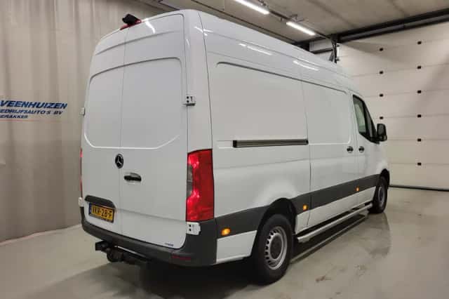 Mercedes-Benz Sprinter (2021) thumbnail 3