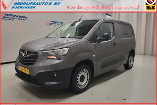 Opel Combo (2022) thumbnail 1